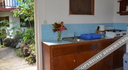 Uptown Guesthouse Soufriere Exterior photo